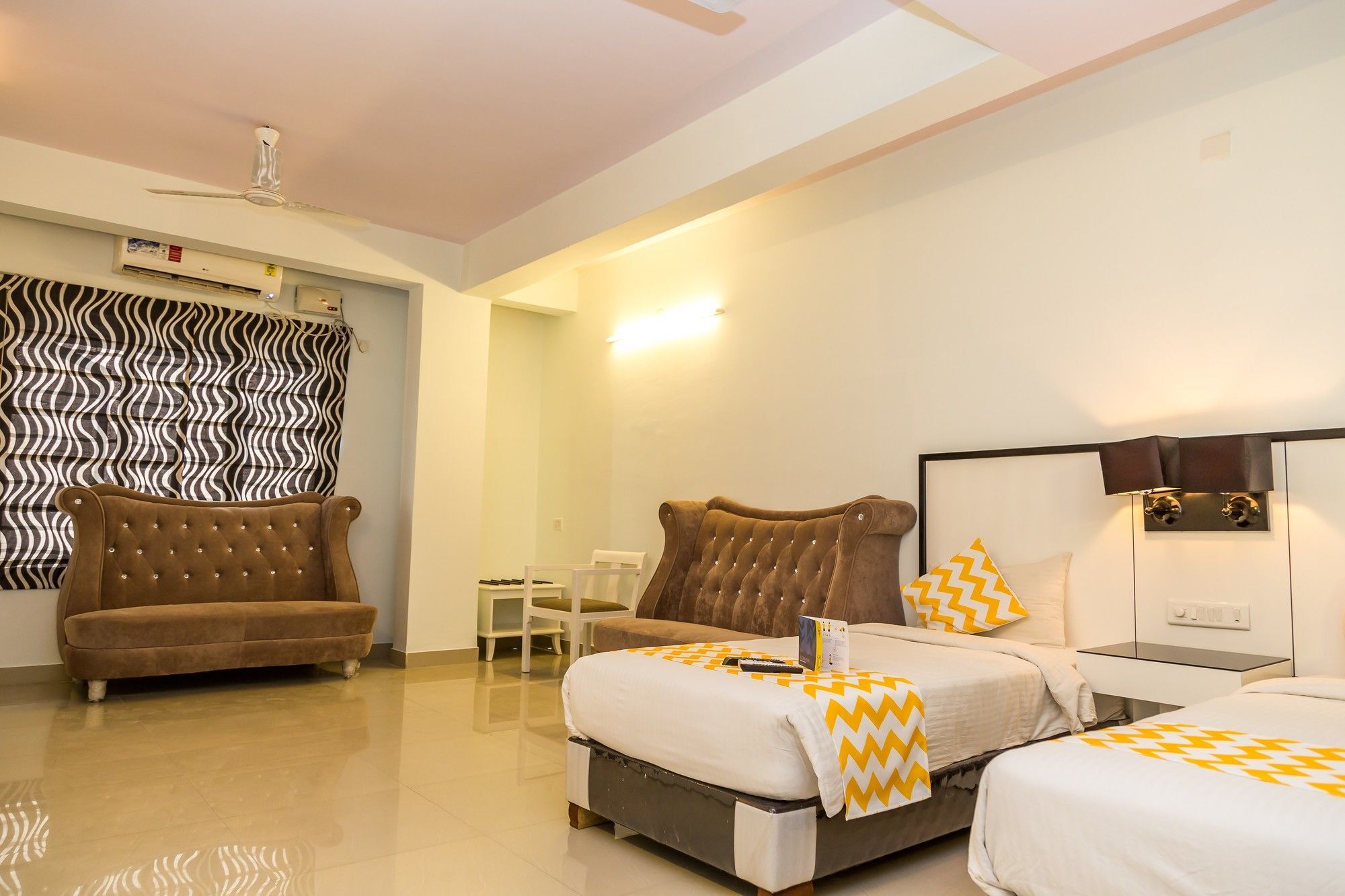 Collection O 29 Church'S Inn Near Cubbon Park Bangalore Bagian luar foto