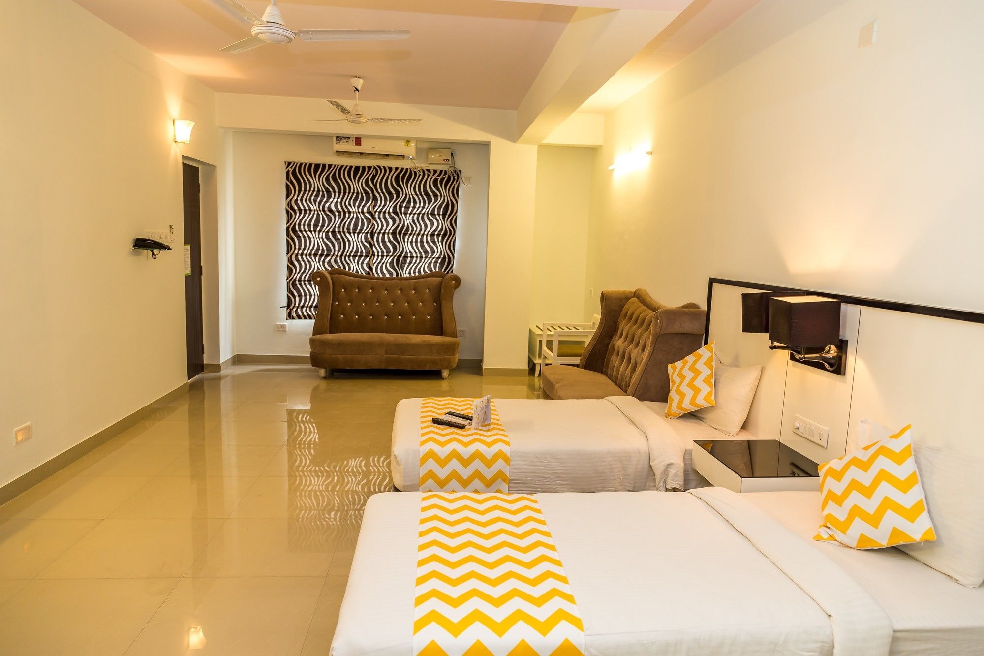 Collection O 29 Church'S Inn Near Cubbon Park Bangalore Bagian luar foto