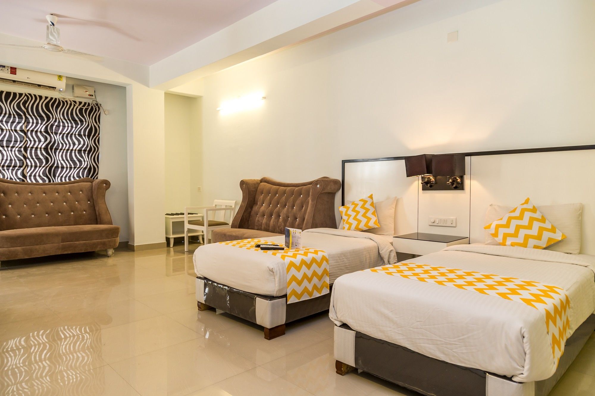 Collection O 29 Church'S Inn Near Cubbon Park Bangalore Bagian luar foto